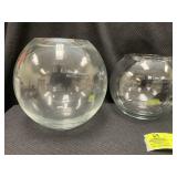 GROUP OF 3 CLEAR GLASS CENTER PIECE BOWLS