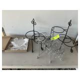 CUPCAKE STANDS/METAL STANDS