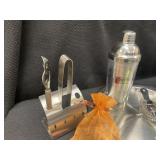 GROUP OF BAR RELATED ITEMS, SHAKER, ICE BUCKET, ST