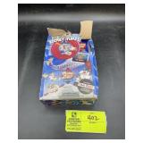 BOX OF COMIC BALL LOONEY TUNES COLLECTOR CARDS, IN