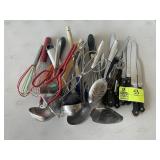 SERVING UTENSILS, KNIVES