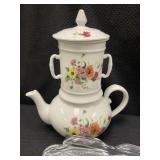 GROUP INCLUDING FIDO CANISTER, KING ARTHUR FLOUR C