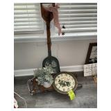 GROUP OF DECORATIVE CHRISTMAS ITEMS, SLED 25IN LON