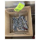 BOX WITH ASSORTED 3/8 AND 1/4 IN DRIVE RATCHETS, S