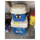 PAIR OF IGLOO COOLERS 12 QT AND 50 QT