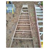 8 FT WOODEN PLATFORM LADDER