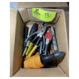 GROUP OF HAND TOOLS, PLYERS, SCREWDRIVERS, STRING