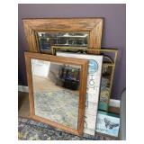 GROUP OF MIRRORS AND WALL Dï¿½COR, 19 IN X 23 IN UP