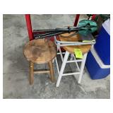 GROUP OF STOOLS, FOLDING 16 IN SEAT HEIGHT, 18 IN