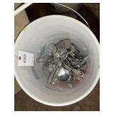BUCKET WITH SERVING WARE