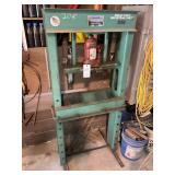 CAROLINA INDUSTRIAL EQUIPMENT CP100 PRESS 30 TON C