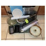 GROUP OF SMALL BAKING PANS, PIE PLATES, BUNDT PANS