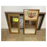 GROUP OF FRAMED MIRRORS AND PRINTS, MIRROR WITH CR