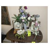 GROUP OF DECORATIVE ITEMS, CERAMIC TYPE FLOWERS, A