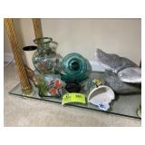 BOTTOM SHELF INCLUDING DECORATIVE ITEMS, SNAIL, BU