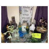 TOP SHELF INCLUDING DECORATIVE ITEMS, FROG, BIRDS,