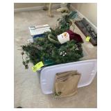 GROUP OF MISC CHRISTMAS DECOR, WREATHS, FLORAL ARR