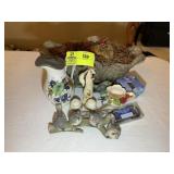 GROUP OF DECORATIVE ITEMS, PITCHERS, BIRD FIGURINE