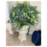 GROUP INCLUDING CERAMIC PLANT STAND AND CERAMIC BO