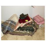 GROUP OF BLANKETS, QUILTS, ETC