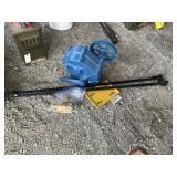 US CHALLENGE CO GEAR BOX, WITH ARMS AND ACCESSORIE