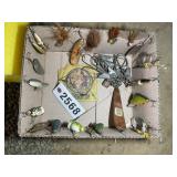 GROUP OF VINTAGE FISHING LURES
