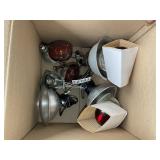 GROUP OF HEAT LAMP LAMPS AND BULBS