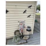 GROUP OF YARD DECORATIONS, WELCOME FLAGS AND HOLDE