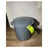 ENAMEL STOCK POT 11 IN DIAMETER X 10 IN TALL