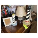 GROUP INCLUDING LIGHTHOUSE THEMED LAMP AND PICTURE