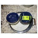 SERVING TRAYS AND BOWLS