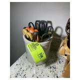 CROCK WITH SCISSORS, 6.5 IN TALL