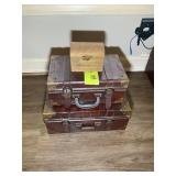 GROUP OF DECORATIVE VINTAGE STYLE BOXES WITH HANDL