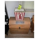 RINGLING BROTHERS, BARNUM AND BAILEY WOODEN BOX 18
