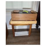 SMALL WOODEN BENCH 13.5 IN TALL AND ORGANIZERS