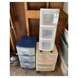 GROUP OF PLASTIC STORAGE CONTAINERS ON WHEELS
