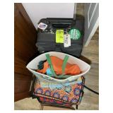 GROUP OF LUGGAGE AND TOTE BAGS