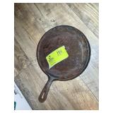 GRISWALD CAST IRON SKILLET
