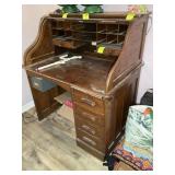 VINTAGE WOODEN ROLL TOP DESK, APPEARS TO BE ONE PI