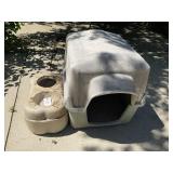 DOG HOUSE AND PET FEEDER