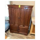 4 DOOR ENTERTAINMENT CENTER, 42 IN X 21.5 IN X 59.