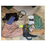 GROUP OF MISC WOMENS PURSES