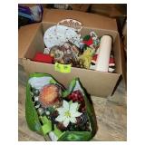 BOX WITH MISC CHRISTMAS DECOR, LIGHTED CERAMIC NAT
