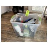 TOTE WITH MISC DOG RELATED ITEMS, SHAMPOO, BOWLS,
