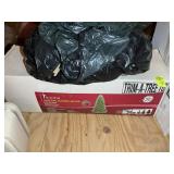GE 7 FT ARTIFICIAL CHRISTMAS TREE AND WREATH, LOCA