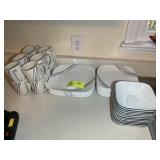 GROUP OF CORELLE VITARELLI 2 DINNERWARE, 44 PCS