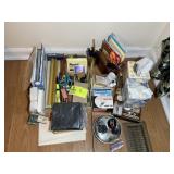 GROUP OF OFFICE SUPPLIES, SCISSORS, POST-IT NOTES,