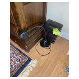 SMALL PAPER SHREDDER AND DESK LAMP