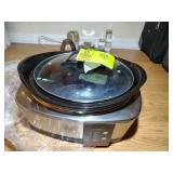 CROCK POT SLOW COOKER