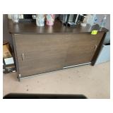 RETRO STYLE SIDE BOARD WITH SLIDING DOORS, NO CONT